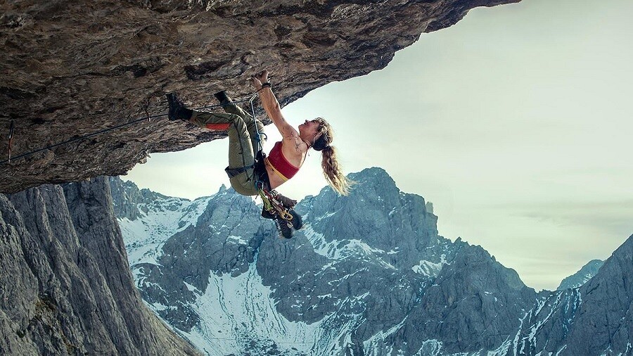 cliffhanger-reboot-movie-picture-01  